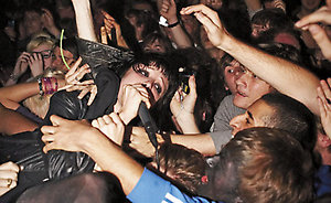 Crystal Castles Live at Electric Ballroom 18.09.08