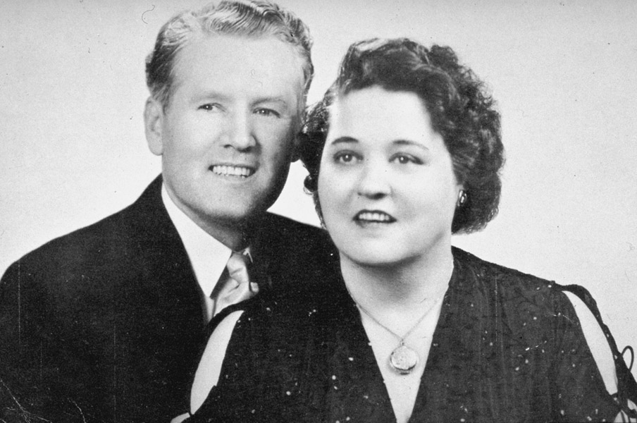 ELVIS’ PARENTS