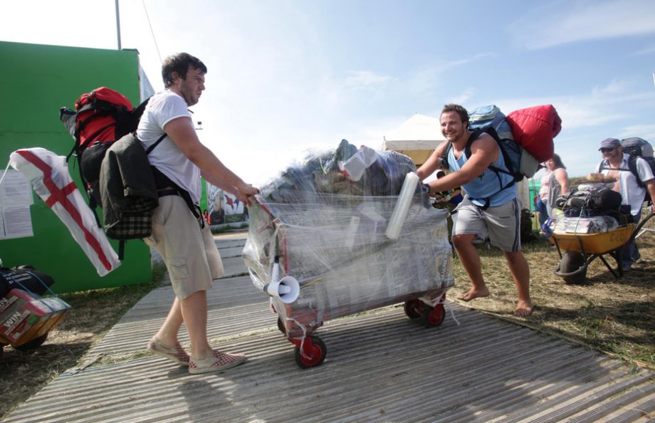 Glastonbury Festival 2010 – arrivals