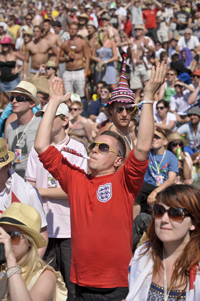 Soccer – 2010 FIFA World Cup South Africa – Supporters in England – Glastonbury