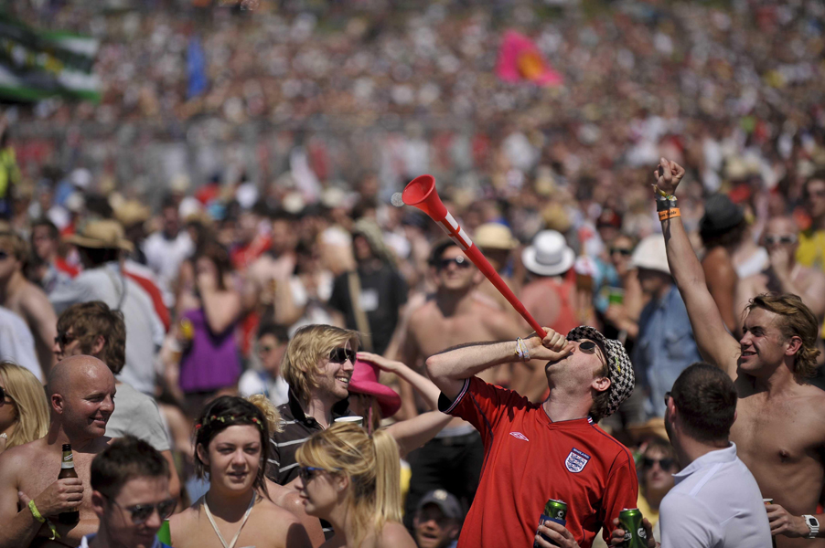 Soccer – 2010 FIFA World Cup South Africa – Supporters in England – Glastonbury