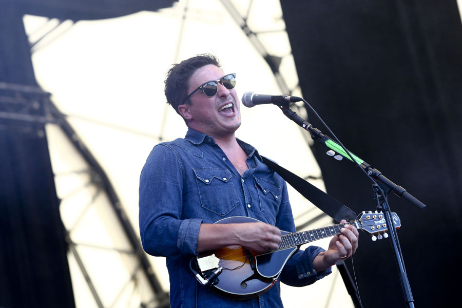 Mumford&SonslatAW190710