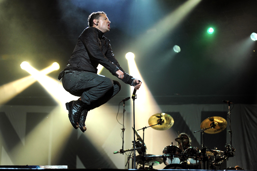 скачать rolling in the deep linkin park Linkin park covers adele's 'rolling in the deep': watch | billboard.