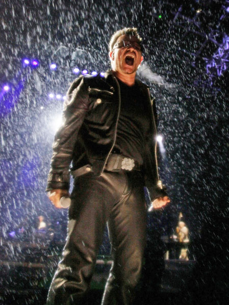 U2