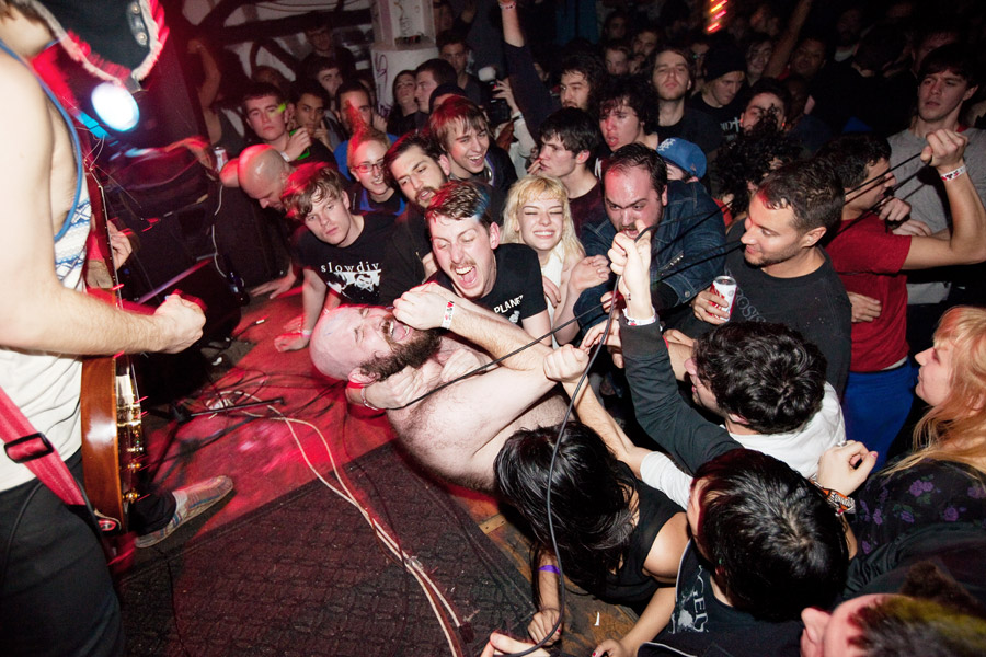 Fucked Up at 285 Kent, Brooklyn (11/01)