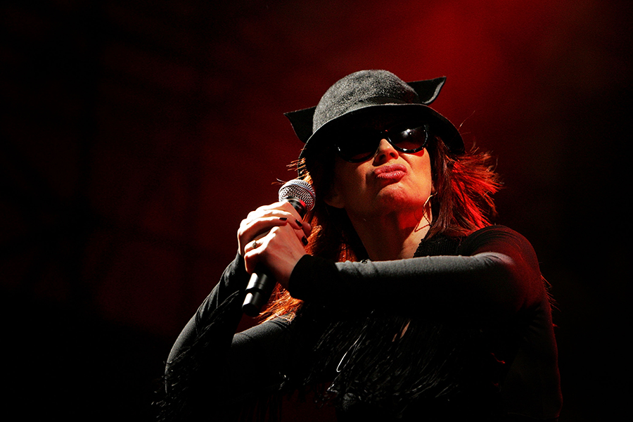 Divinyls – ‘I Touch Myself’