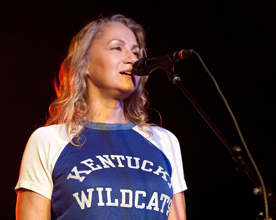 Joan Osborne – ‘One Of Us’