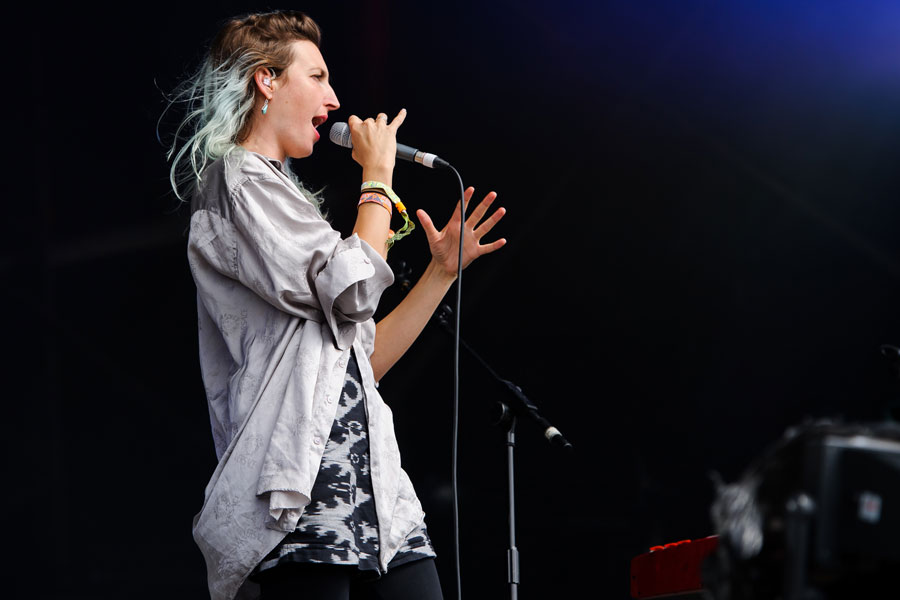 35. Warpaint – Undertow