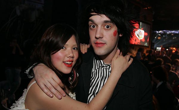 Lovefoxxx and Simon Taylor (2007)
