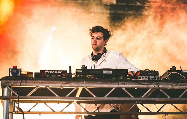 Jamie xx performing live