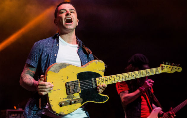 Dashboard Confessional cover 1975 on new EP