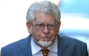 Rolf Harris cleared of sexual assault charges