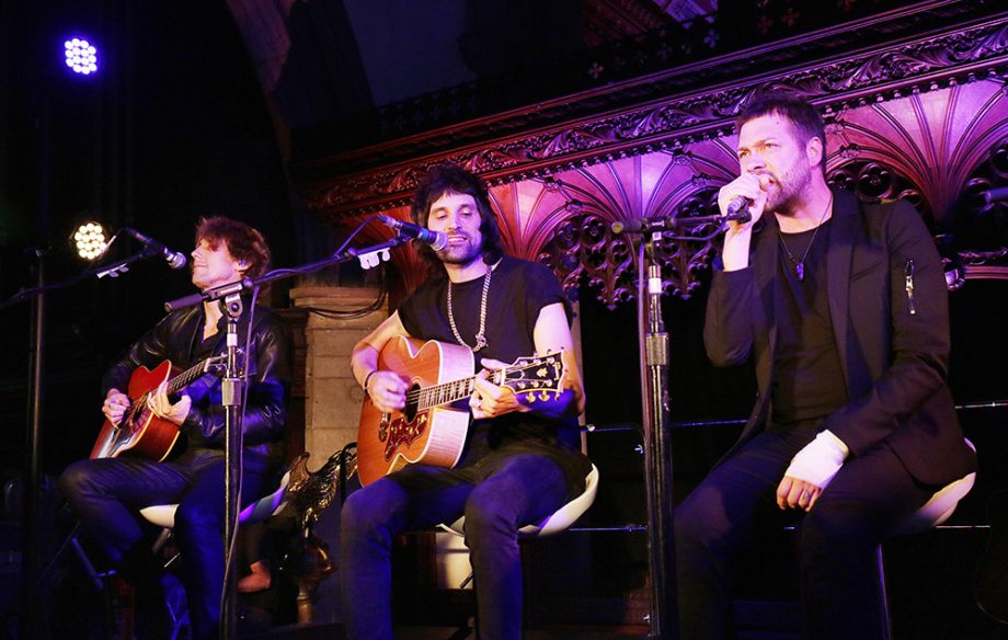 Kasabian Acoustic Reading