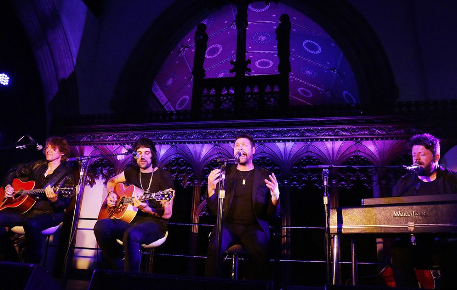 Kasabian Acoustic Reading