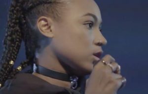 Watch rising R&B star Tayla perform a triumphant 'Coming Back Around' at the UltraLounge venue