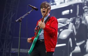 Rivers Cuomo hits back at critical Weezer fans