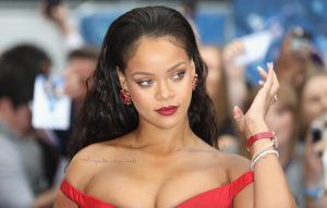 Rihanna's criticism of Snapchat sees company lose almost $1bn
