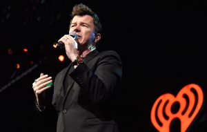 Rick Astley just performed a Foo Fighters cover at the Manchester Arena reopening gig