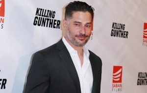 Joe Manganiello shares first official look at his Deathstroke