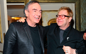 Elton John pays tribute to Neil Diamond: 
