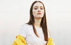 Sigrid shares new music video for 'Raw'