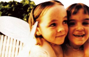 This is what the girls from the cover of Smashing Pumpkins' 'Siamese Dream' look like now