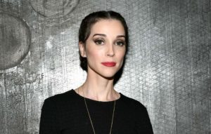 Watch St. Vincent cover Pearl Jam's 'Tremor Christ'