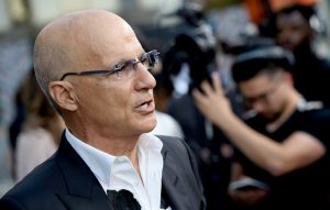 Apple Music's Jimmy Iovine thinks music streaming services are too similar