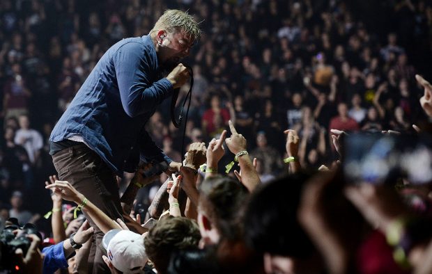 Deftones' Chino Moreno, live
