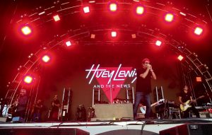 Huey Lewis and the News cancel tour due to singer's hearing loss