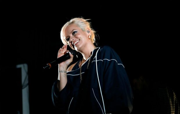 Lily Allen vagina photo