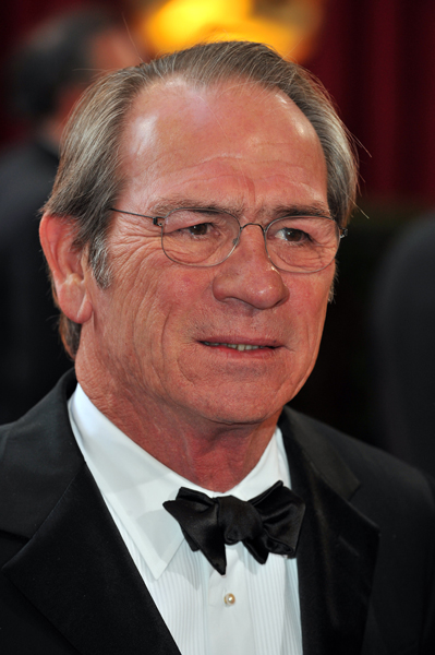 Tommy Lee Jones douglas macarthur