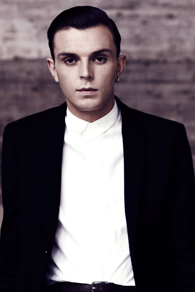 Theo Hutchcraft, Hurts.