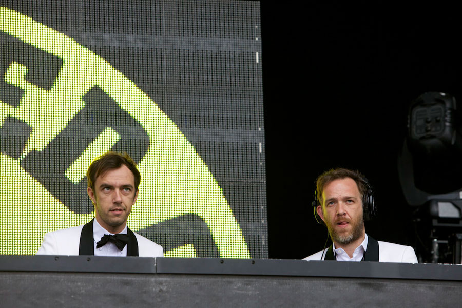 2 Many DJs