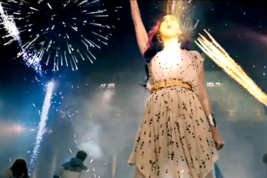 Katy Perry – ‘Firework’
