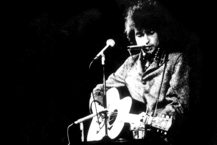 'A Hard Rain’s a-Gonna Fall' (1962)