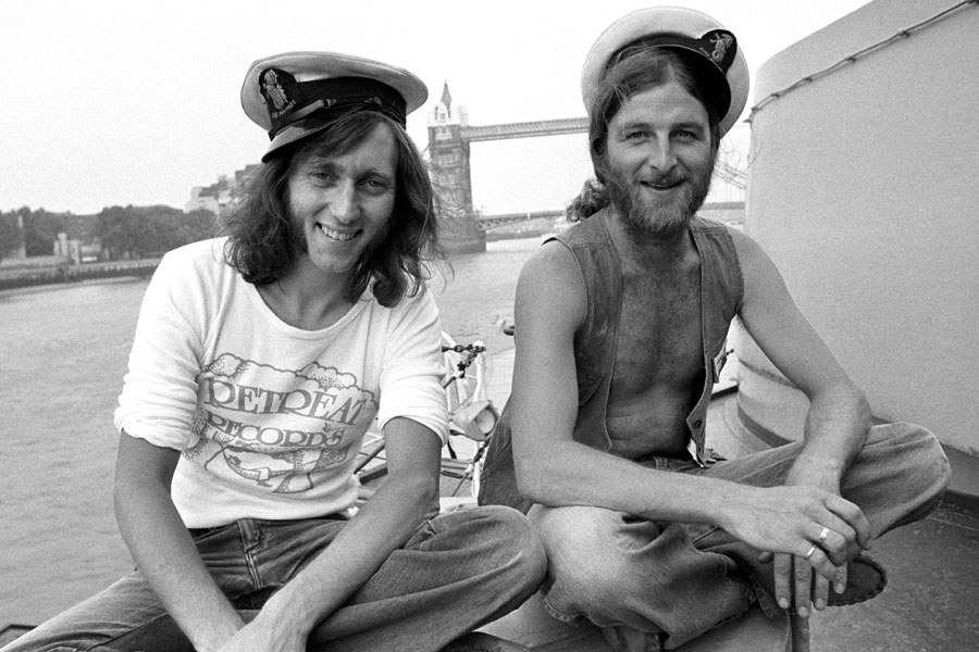 Chas And Dave.