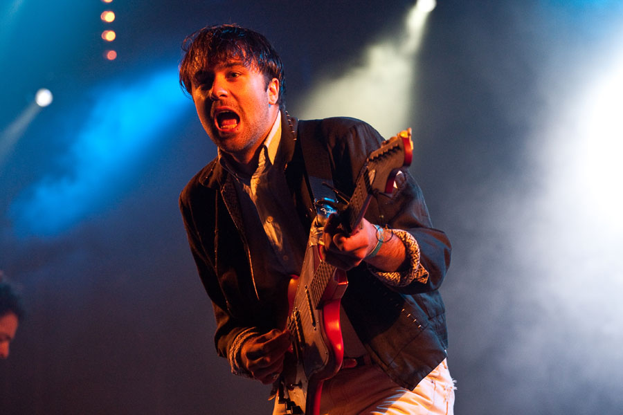 The Vaccines - 'Good Guys Don't Wear White'