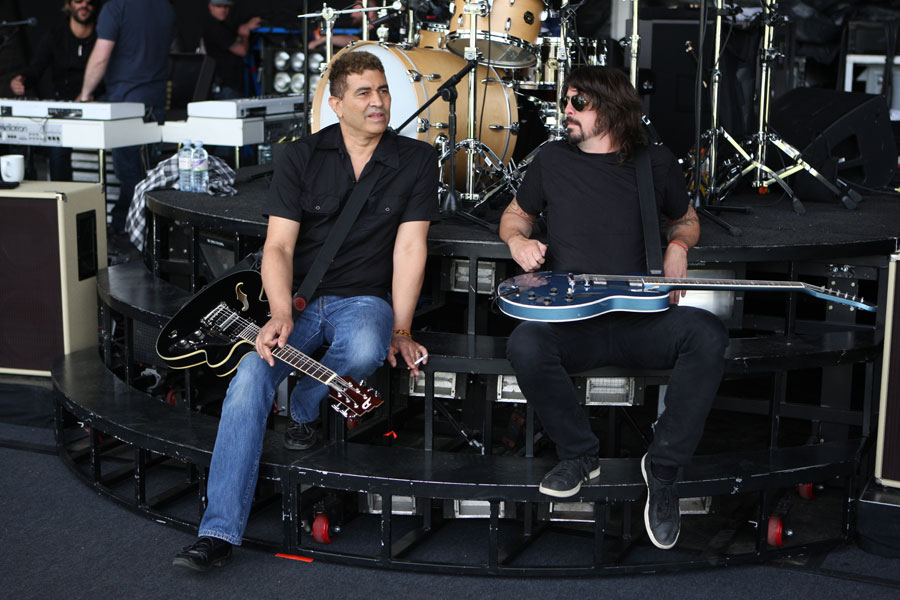 Pat Smear, Dave Grohl