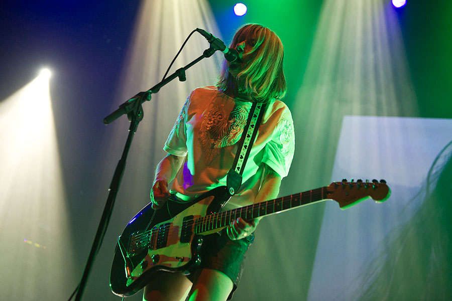 Kim Gordon’s going to be in an episode of Girls