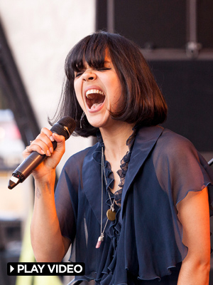 Bat For Lashes – ‘I’m On Fire’