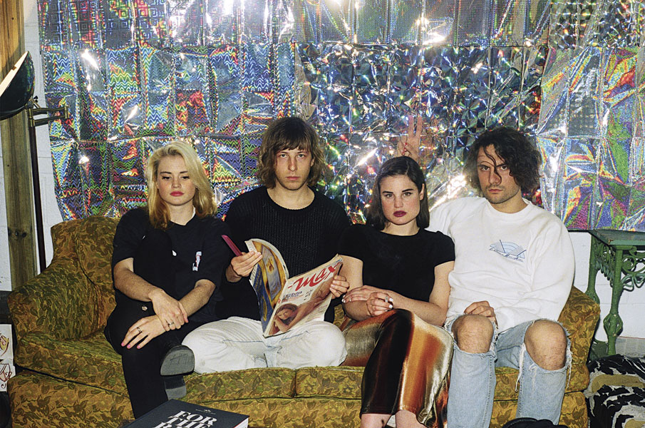 Tops – 'Picture You Staring'