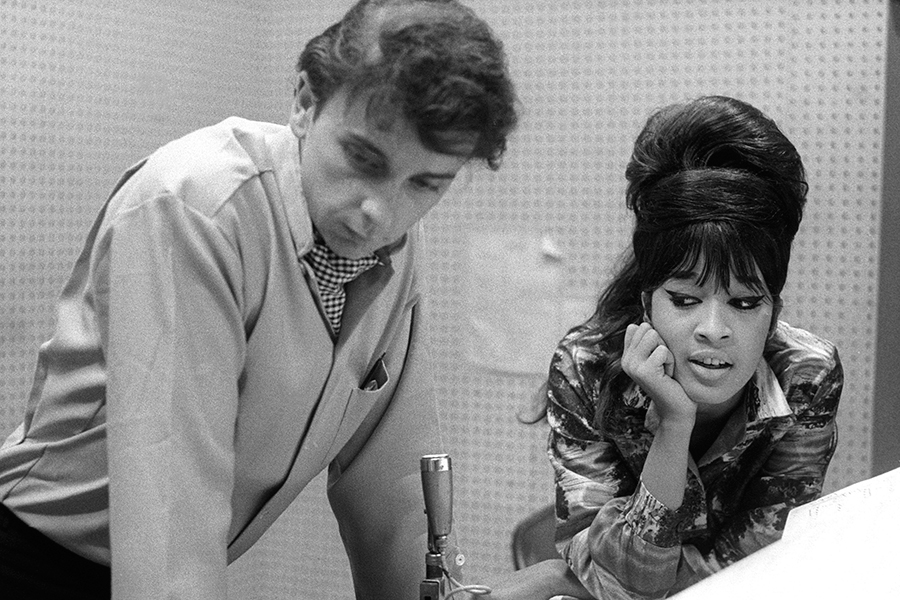 Ronnie Spector - 'Be My Baby: How I Survived Mascara, Miniskirts and Madness'