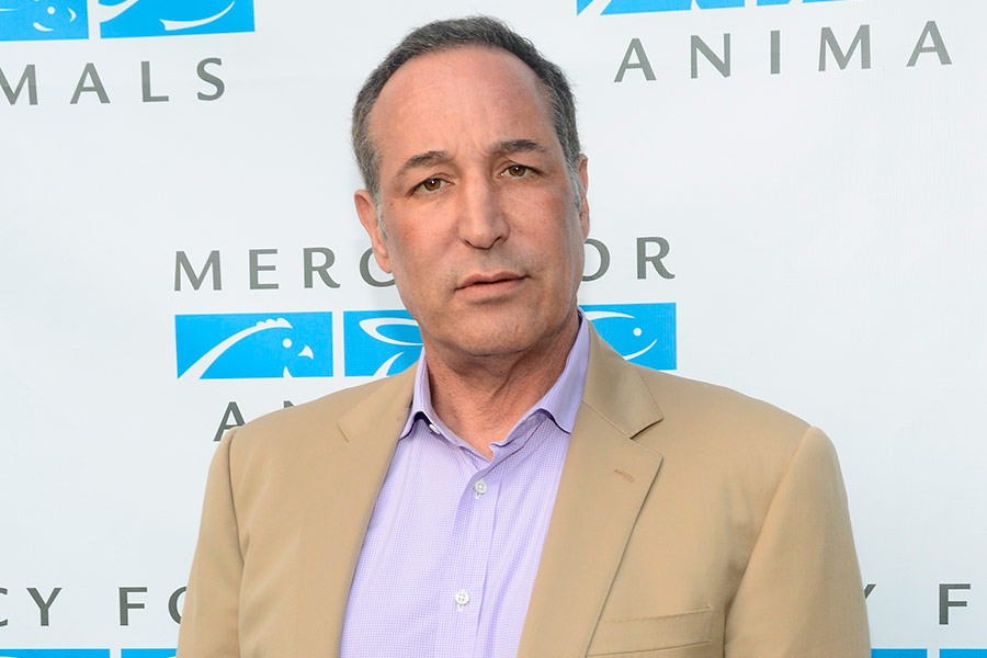 Или. Сэм. Сэм саймон. Сэм саймон. Исполнительный продюсер.