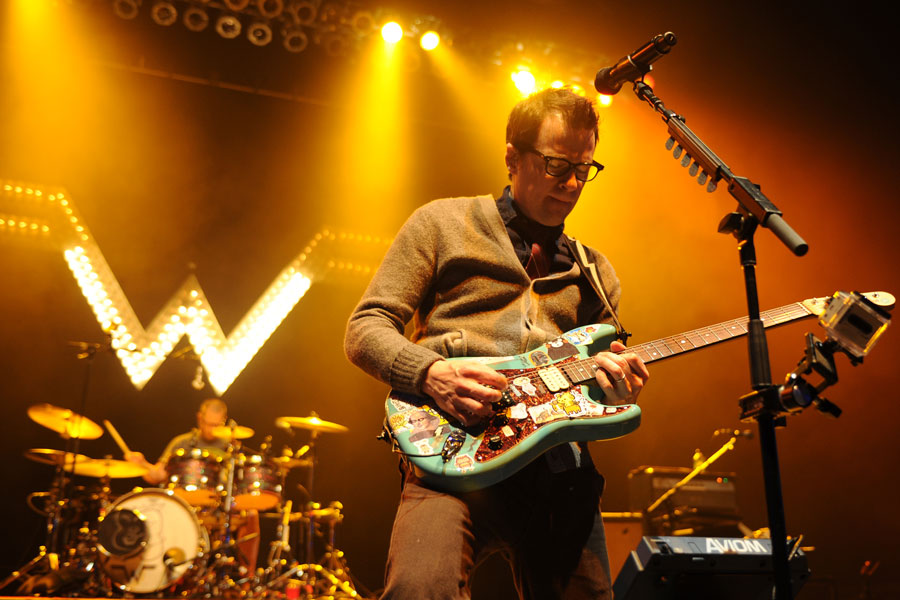 Weezer Release New Song Everybody Needs Salvation Listen Nme weezer release new song everybody needs salvation listen nme