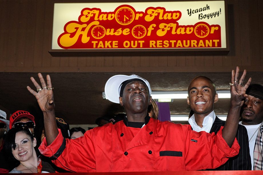 Flavor Flav's fried chicken franchise