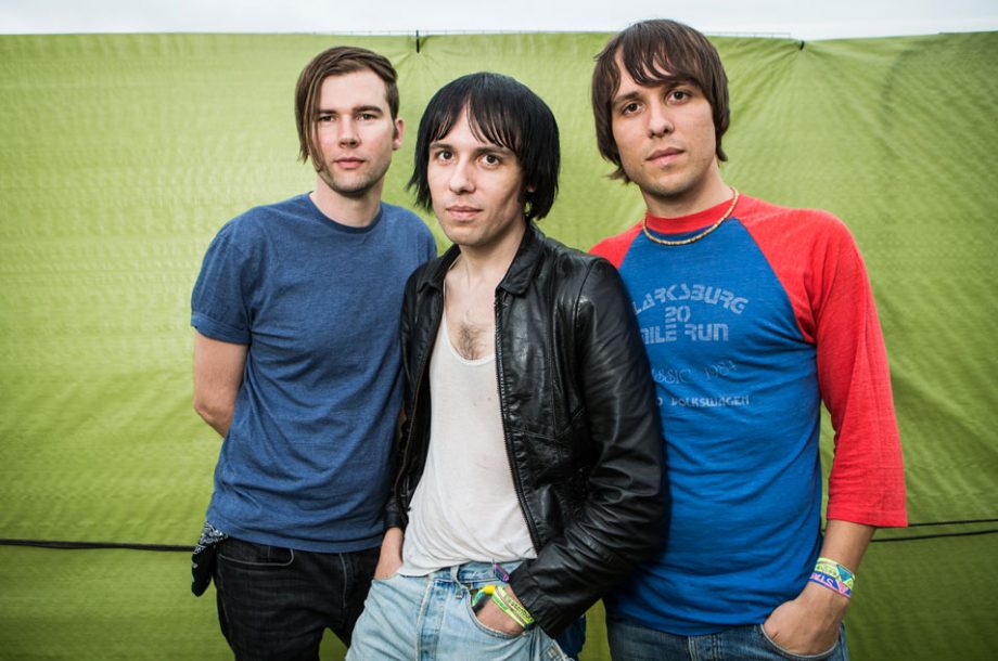 Ryan Jarman, The Cribs - Queen, 'Friends Will Be Friends'