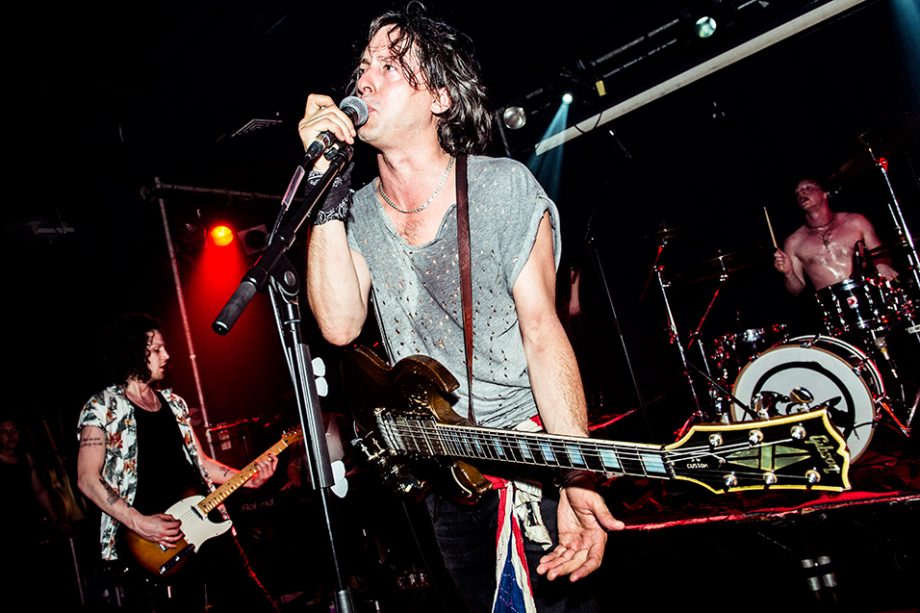 Carl Barat, The Libertines – Teabags and water