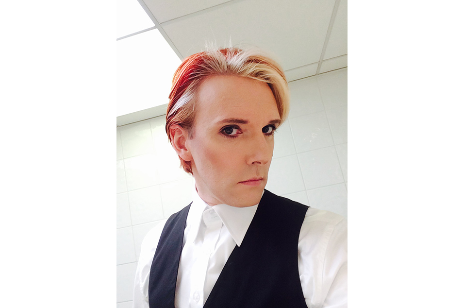 Meet The Man Who's Dressing As David Bowie For A Whole 
