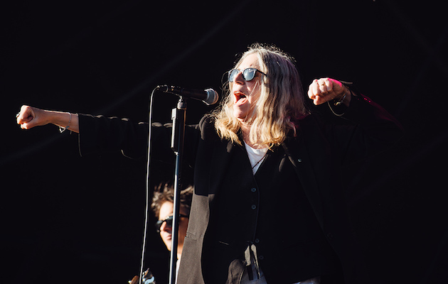 2015pattismith_fieldday_bb_01_080615